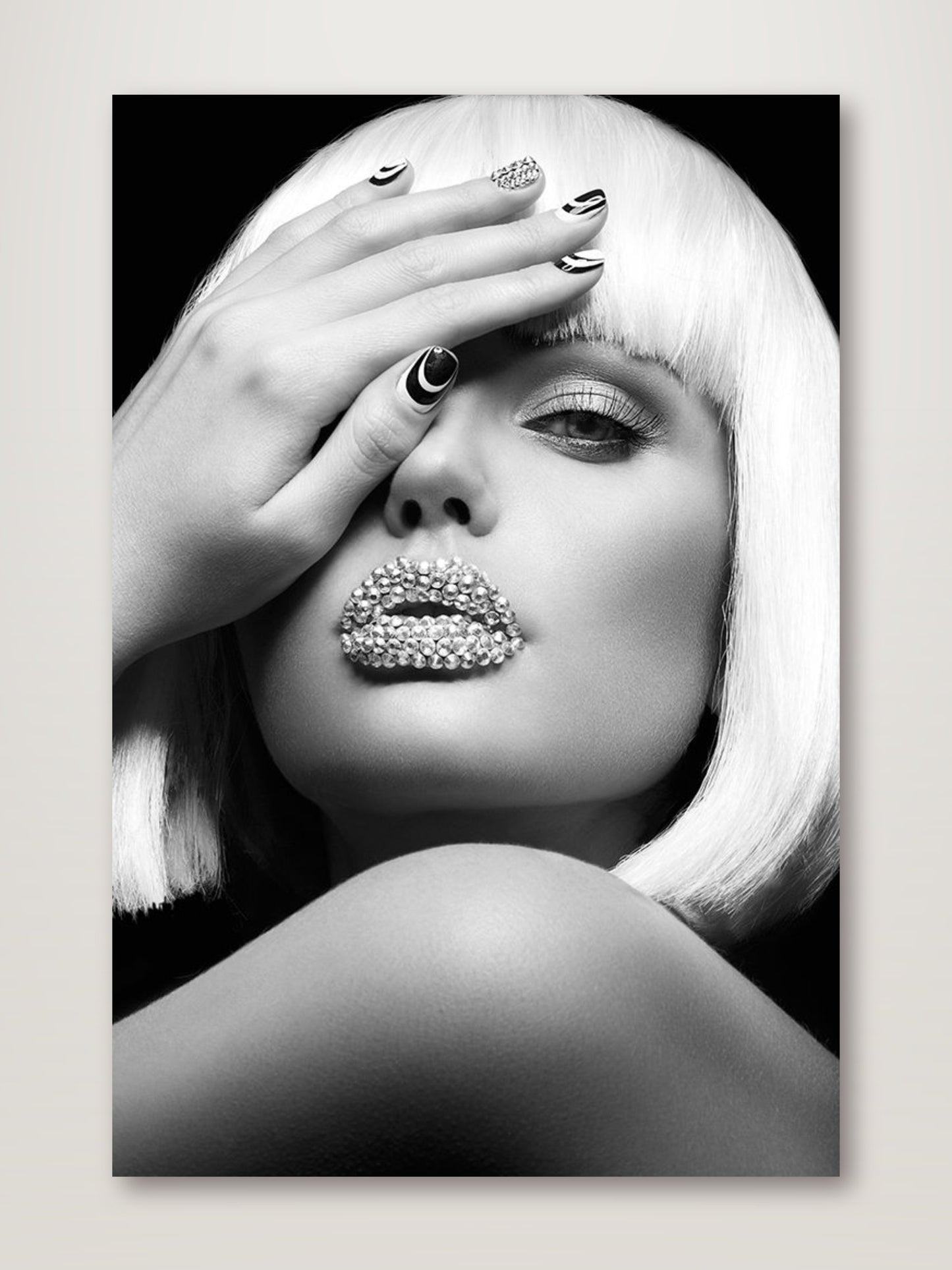 Diamond Lips BW