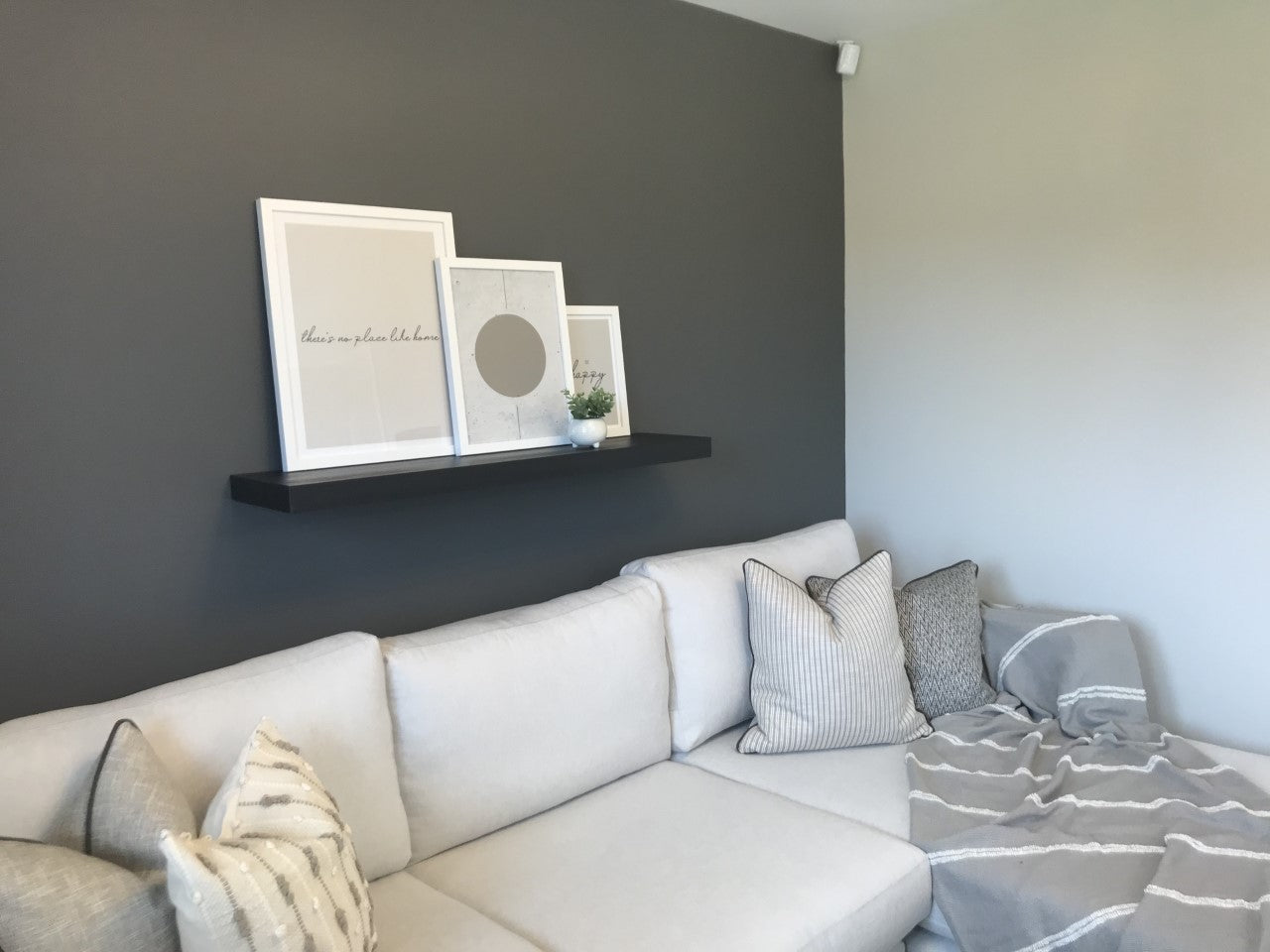 20x30cm White Frame